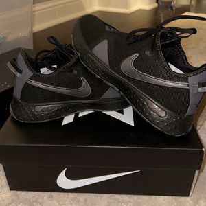 Nike - Paul George 4 - Men’s Size 9 - Perfect Condition